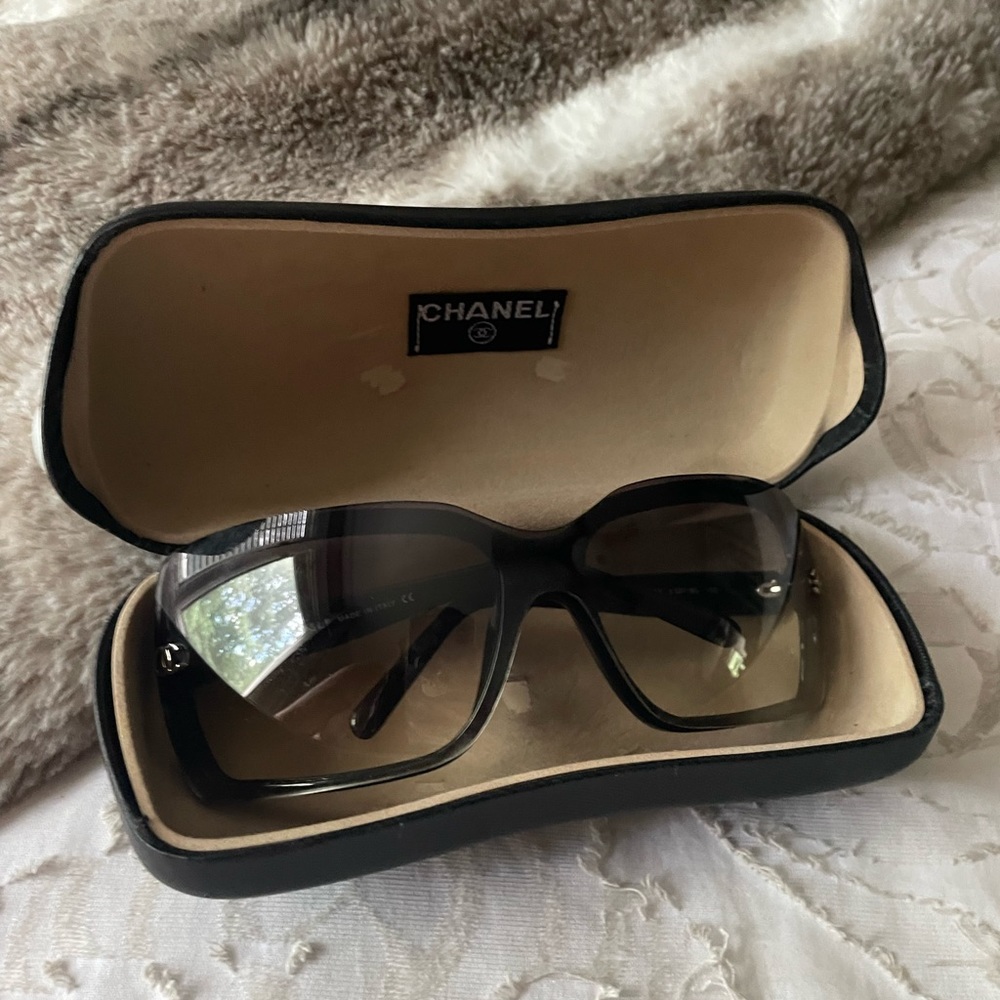 Chanel black sunglasses with case and box/paperwork.